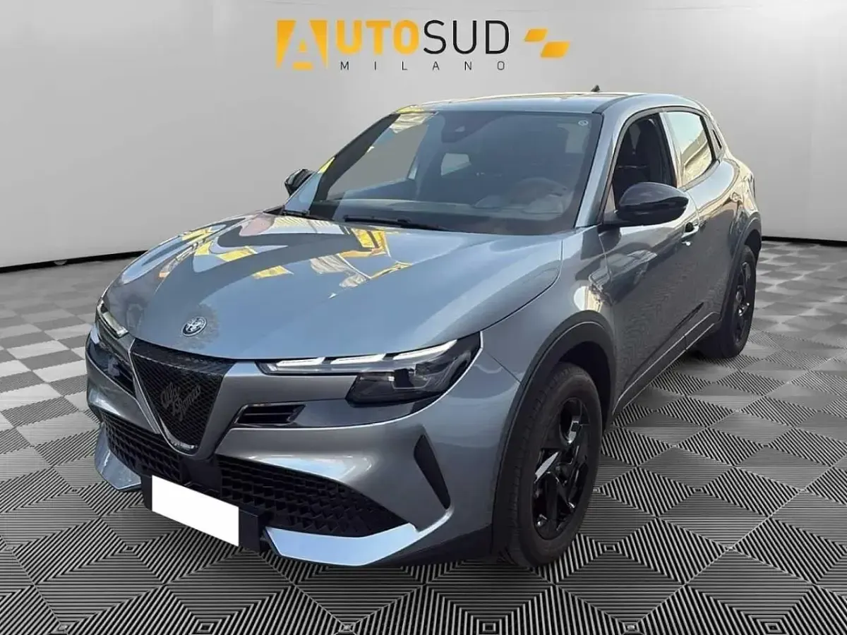 Usata Alfa Romeo Junior 145 CV (106 kW) 2025 SUV