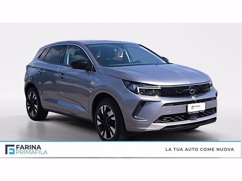 Usata Opel Grandland X Business Elegance 131 CV (96 kW) 2023 Argento SUV