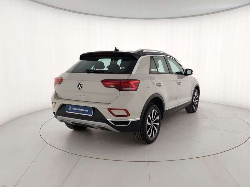 Usata VW T-Roc Style 116 CV (85 kW) 2024 Grigio SUV