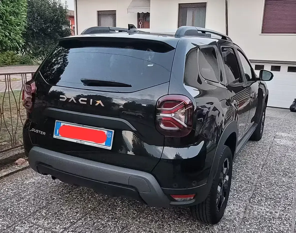 Usata Dacia Duster Extreme 101 CV (74 kW) 2023 Nero SUV