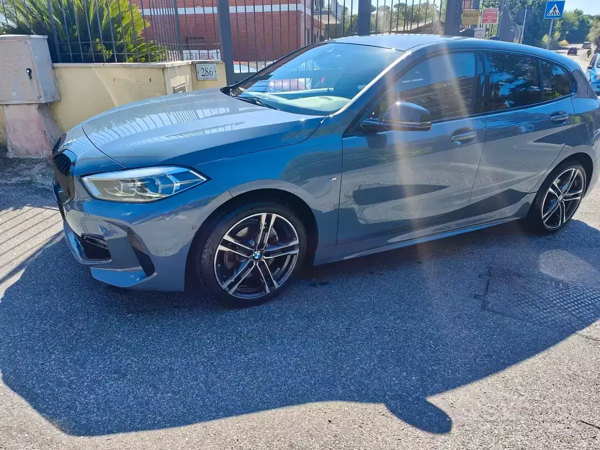Usata BMW 116 M Sport 109 CV (80 kW) 2022 Grigio Utilitaria