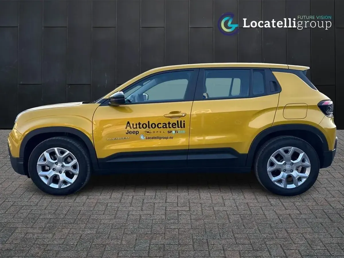 Usata Jeep Avenger EV Altitude 61 kW (84 CV) 2025 Giallo SUV