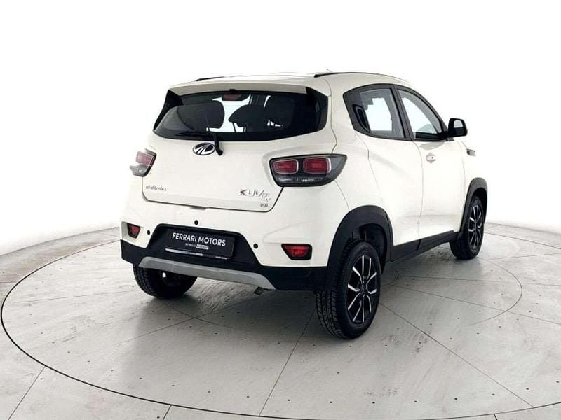 Usata Mahindra KUV100 87 CV (63 kW) 2025 Perla white SUV
