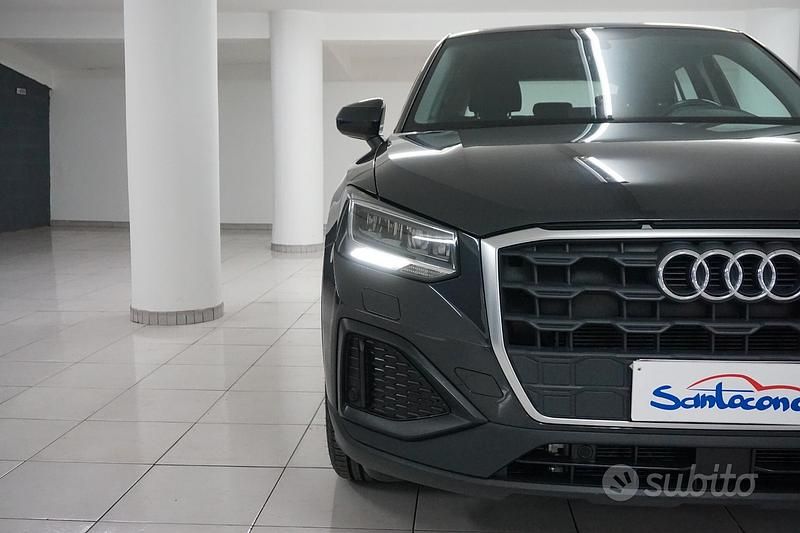 Usata Audi Q2 Business 115 CV (84 kW) 2023 Grigio SUV