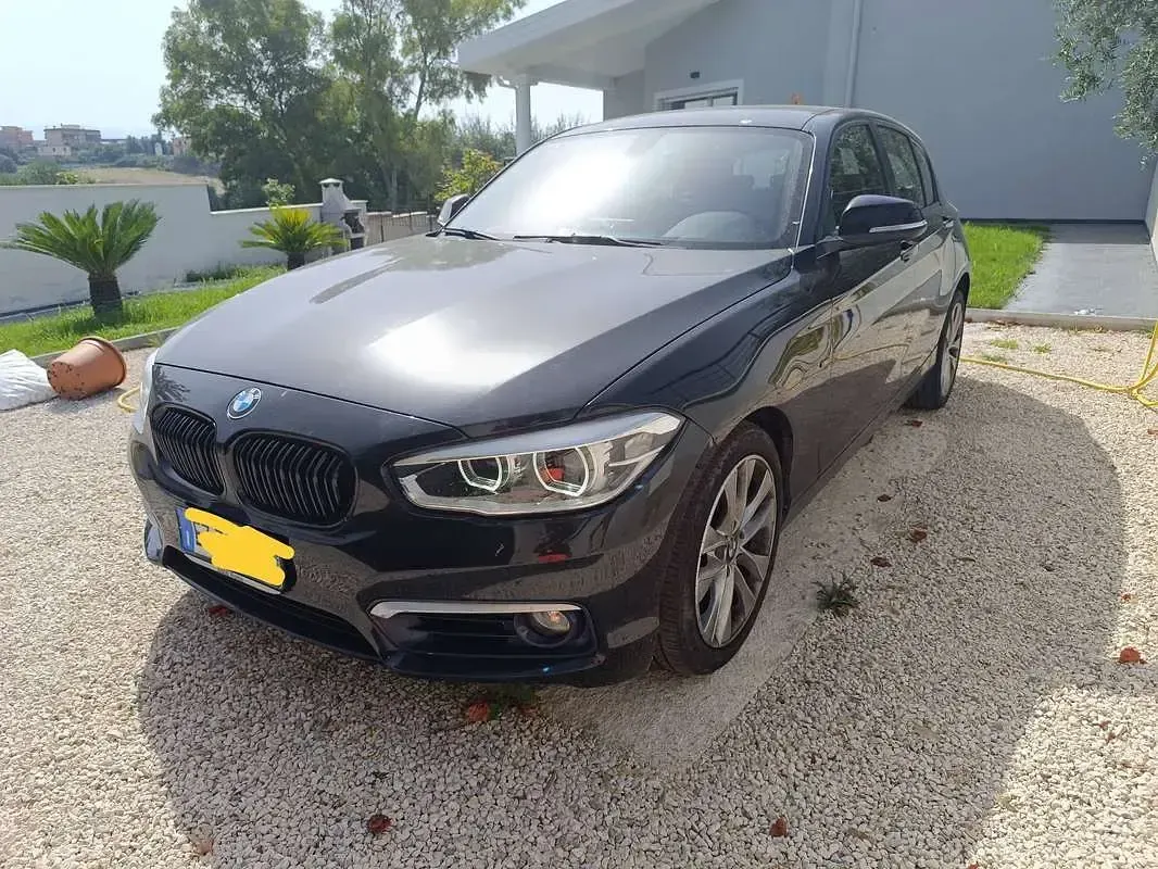 Usata BMW 118 150 CV (110 kW) 2015 Nero Utilitaria