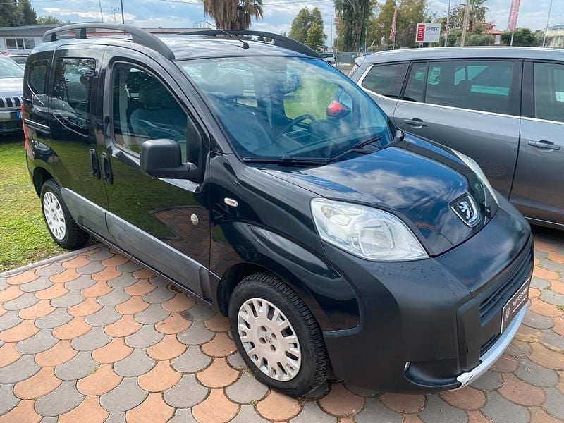 Usata Peugeot Bipper Outdoor 75 CV (55 kW) 2011 Nero Monovolume