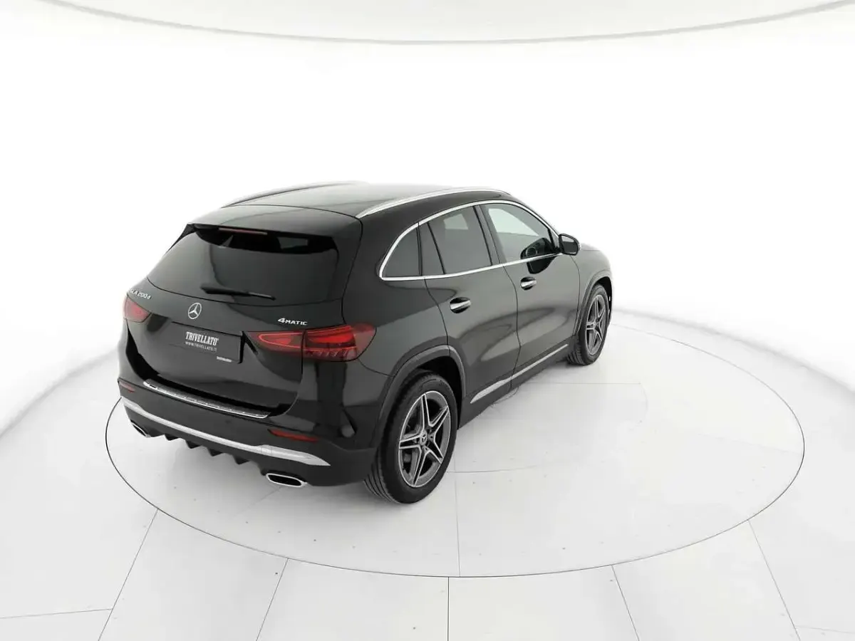 Usata Mercedes GLA200 Advanced Plus 150 CV (110 kW) 2023 Nero SUV
