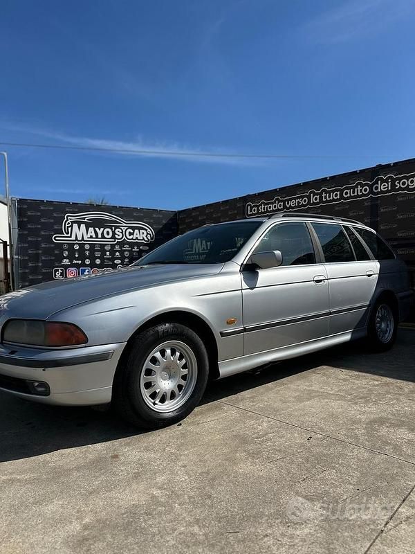 Usata BMW 530 Efficient Dynamics 184 CV (135 kW) 1999 Grigio Station wagon