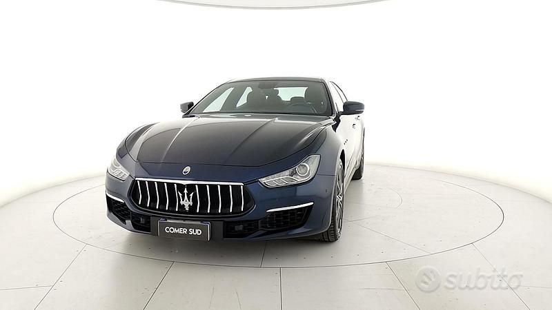 Usata Maserati Ghibli 330 CV (242 kW) 2021 Blu Berlina