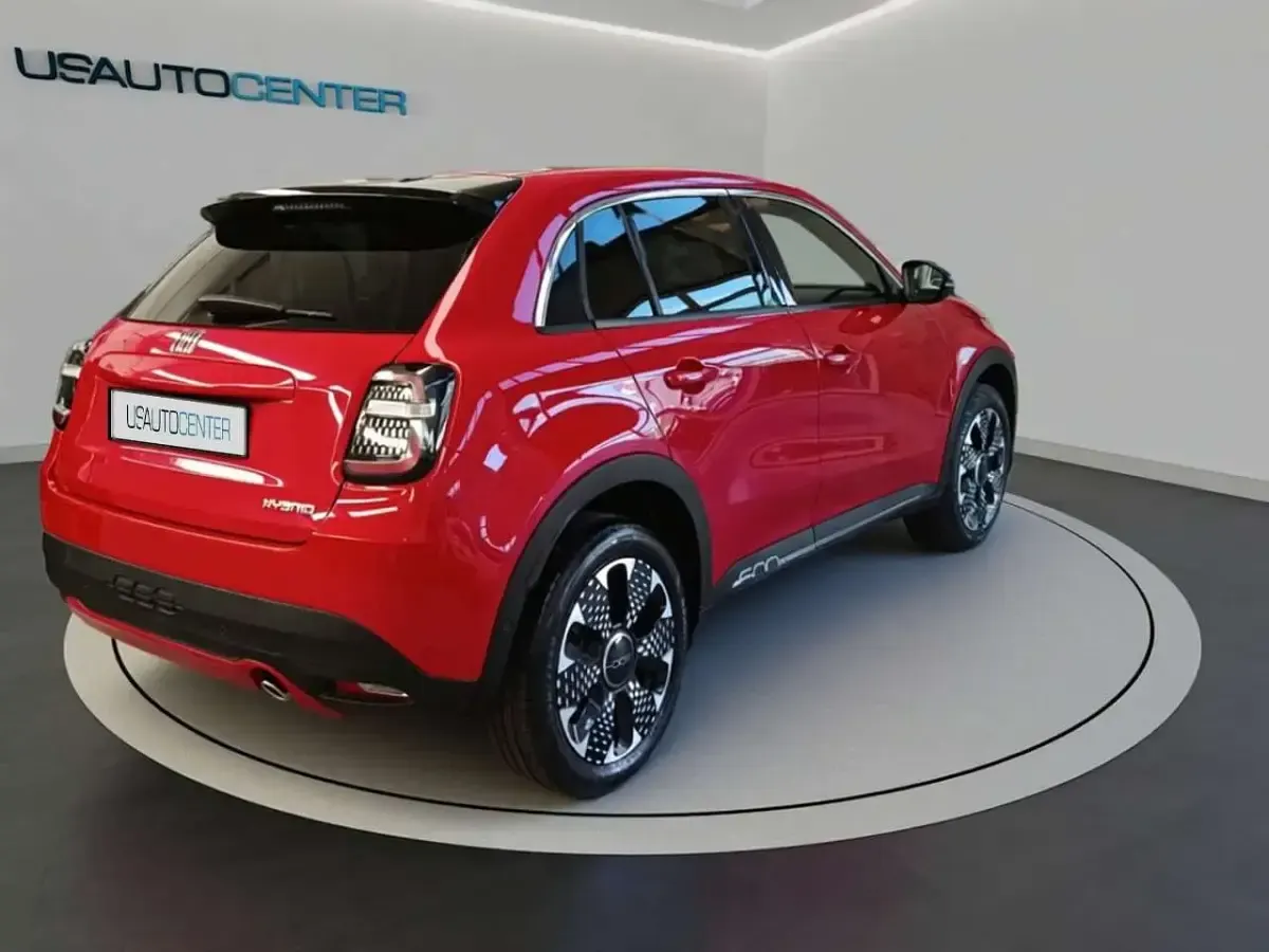 Usata Fiat 600 La Prima 110 CV (80 kW) 2025 Rosso SUV