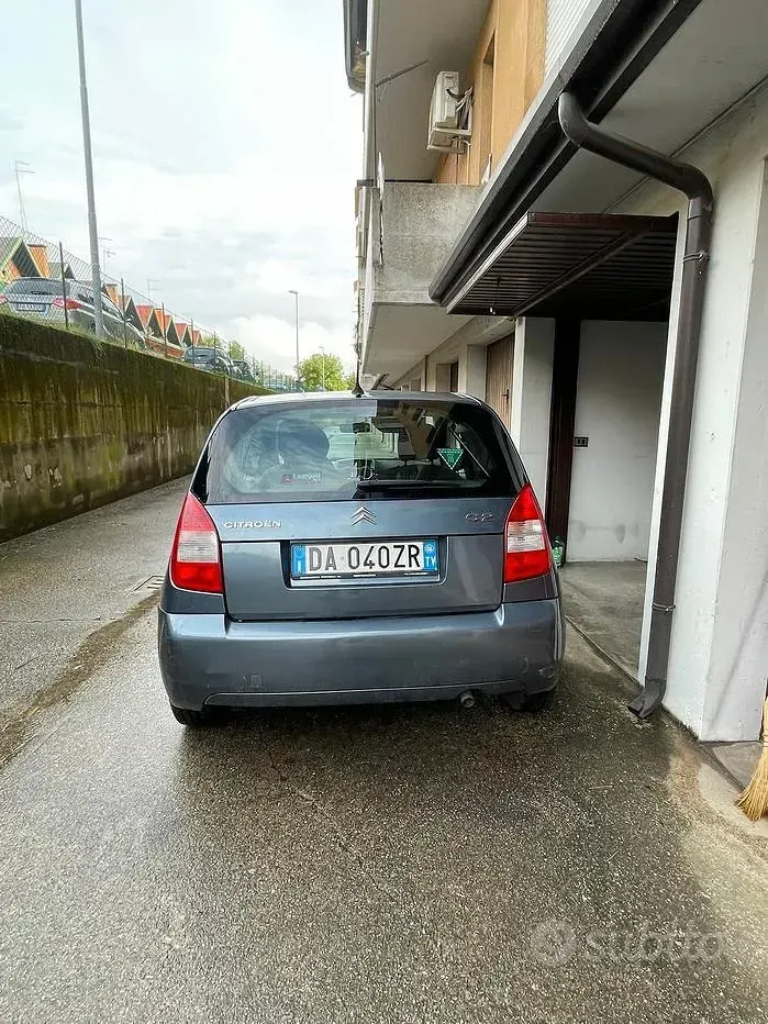 Usata Citroën C2 60 CV (44 kW) 2006 Grigio Utilitaria