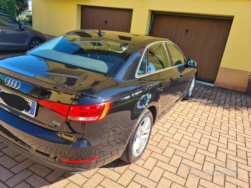 Usato 2017 Audi A4 2.0 Diesel 120 CV (19.000 €)