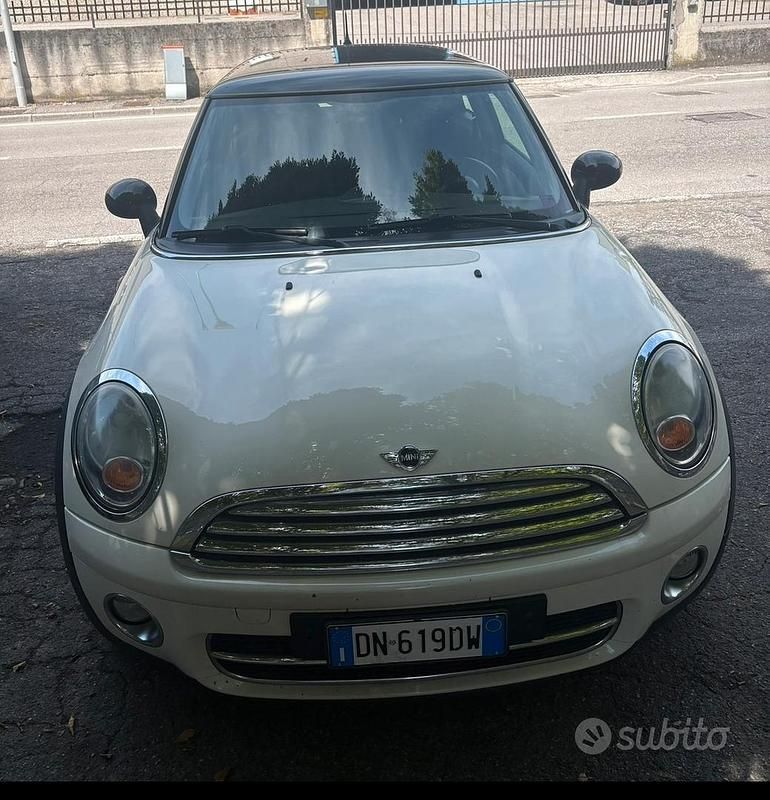 Usata Mini Cooper D 2008 Bianco Utilitaria
