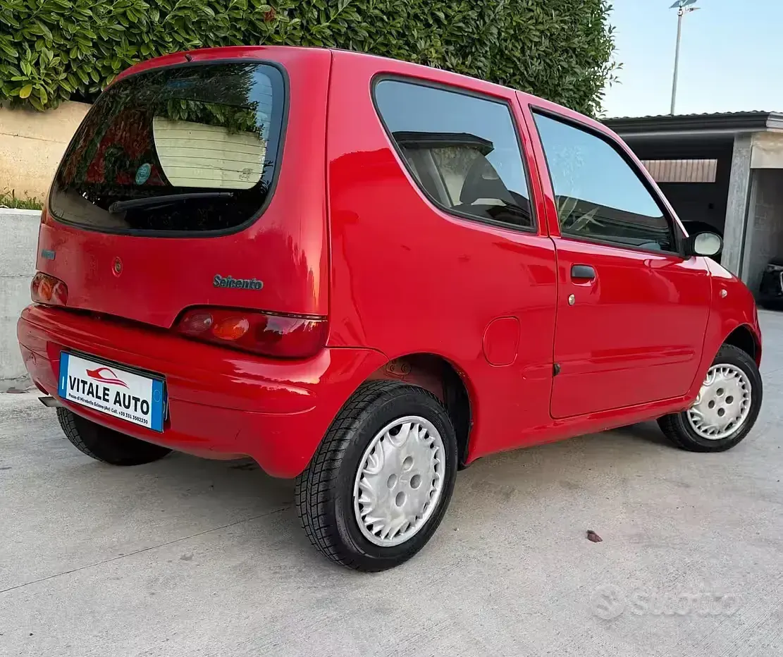Usata Fiat 600 Comfort 54 CV (39 kW) 2003 Rosso Berlina