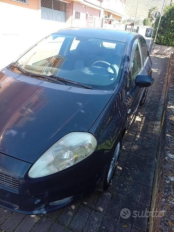 Usata Fiat Grande Punto 75 CV (55 kW) 2006 Utilitaria