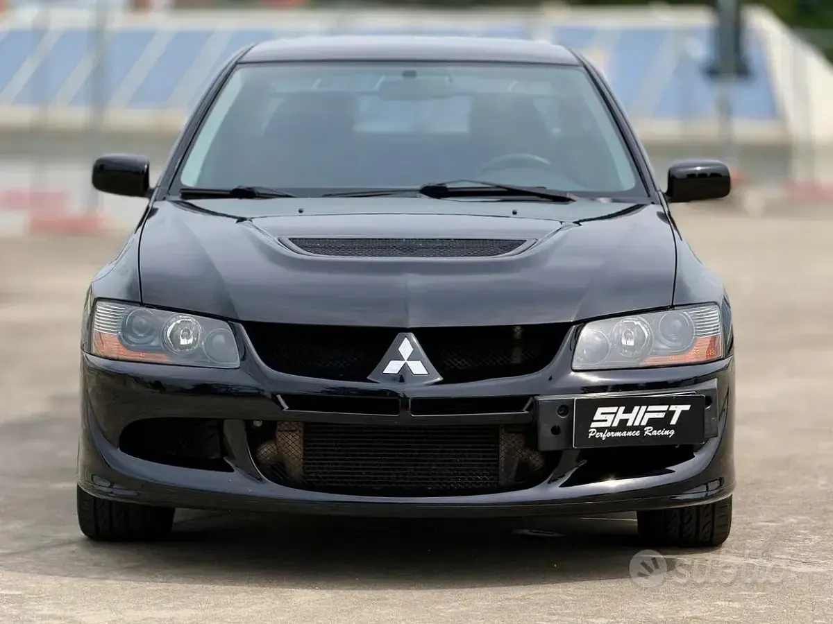 Usata Mitsubishi Lancer Evolution 265 CV (194 kW) 2005 Nero Berlina