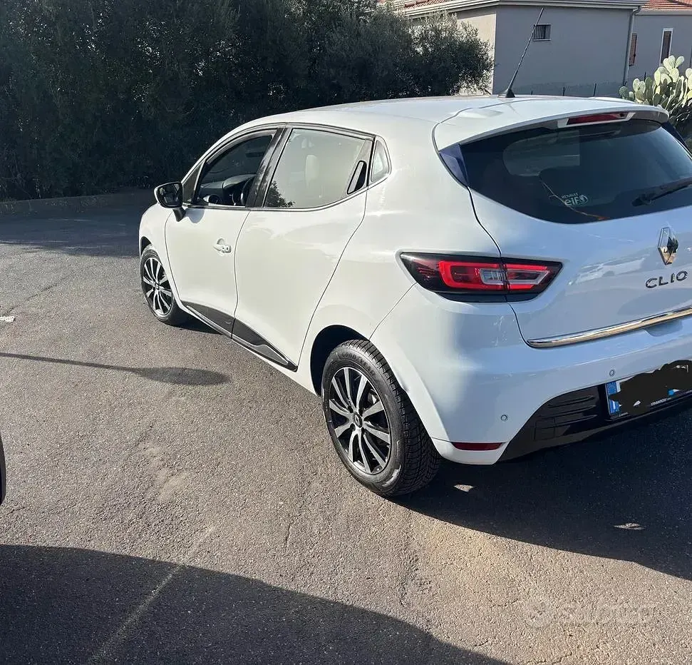 Usata Renault Clio IV Intens 90 CV (66 kW) 2016 Bianco Berlina