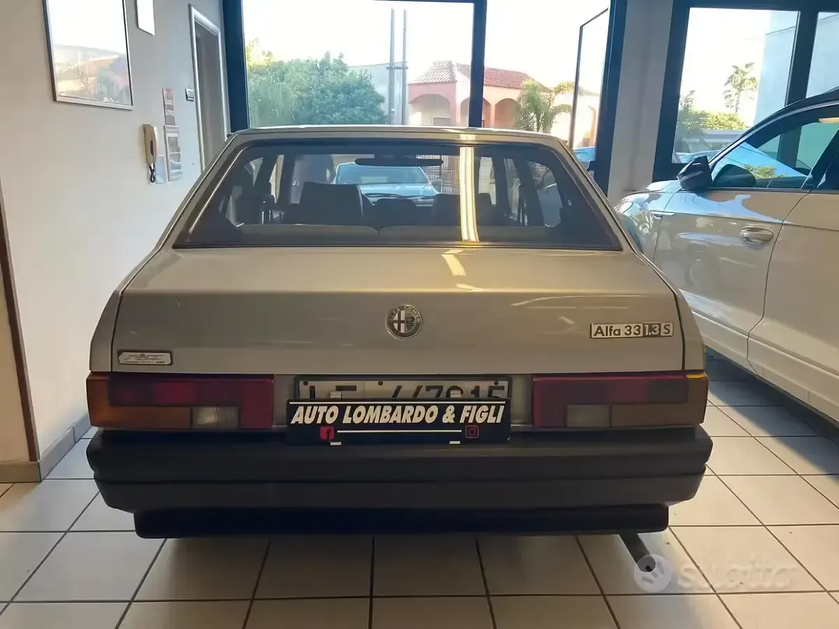 Brugt Alfa Romeo 33 86 HK (63 kW) 1985 Grå Sedan