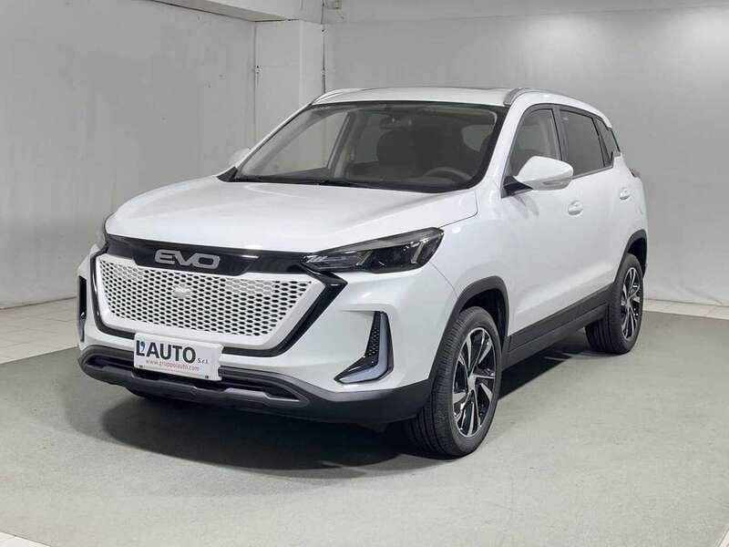 Usata EVO Evo 5 128 CV (94 kW) 2024 Blu metallizzato SUV