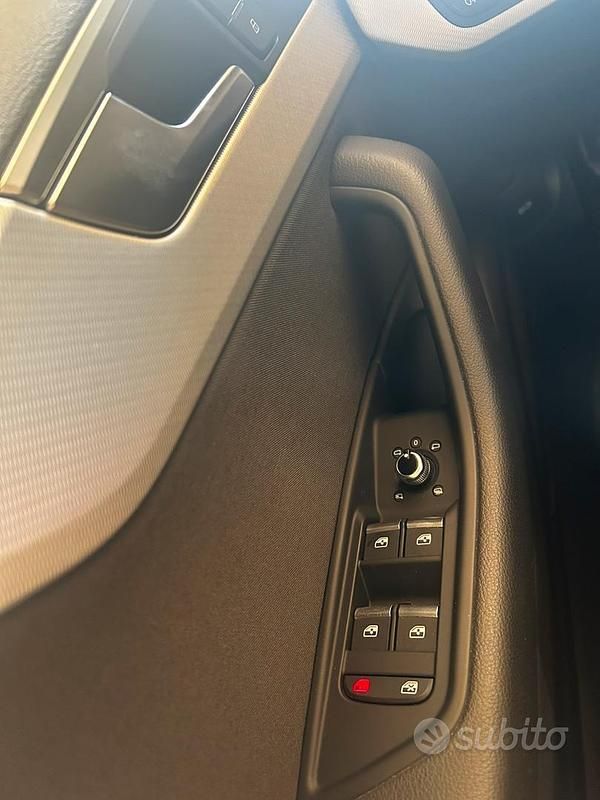 Usata Audi A5 150 CV (110 kW) 2019 Nero Coupé