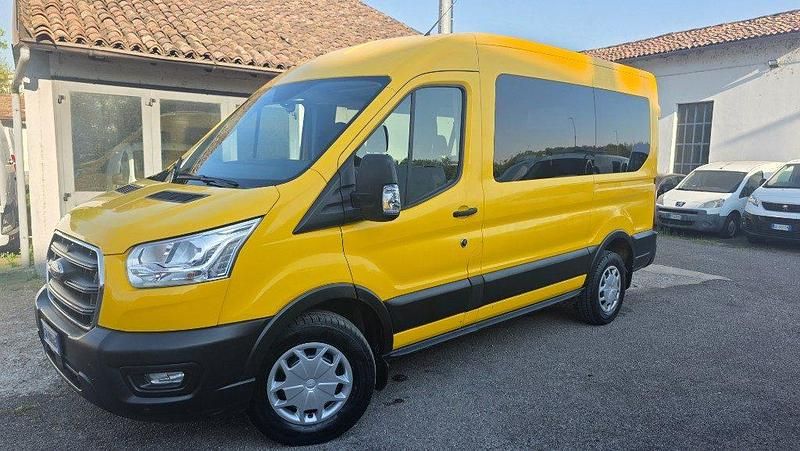 Usata Ford Transit Trend 131 CV (96 kW) 2020 Giallo / pastello Furgone