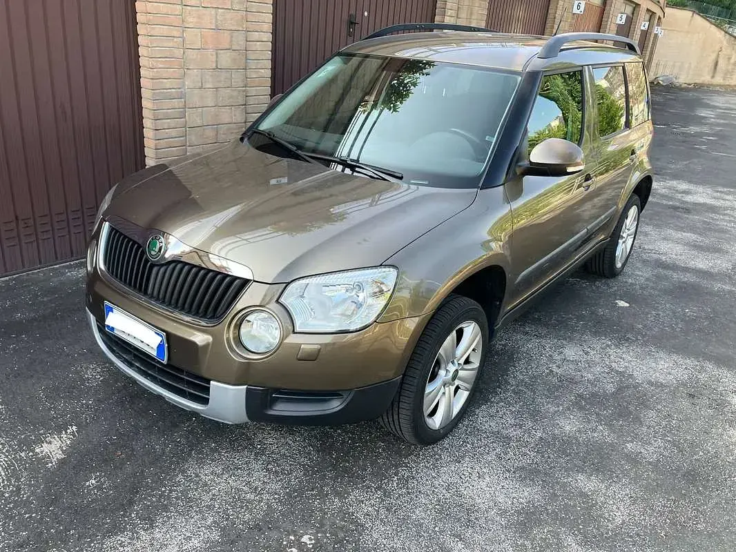 Usata Skoda Yeti Adventure 105 CV (77 kW) 2009 Beige SUV
