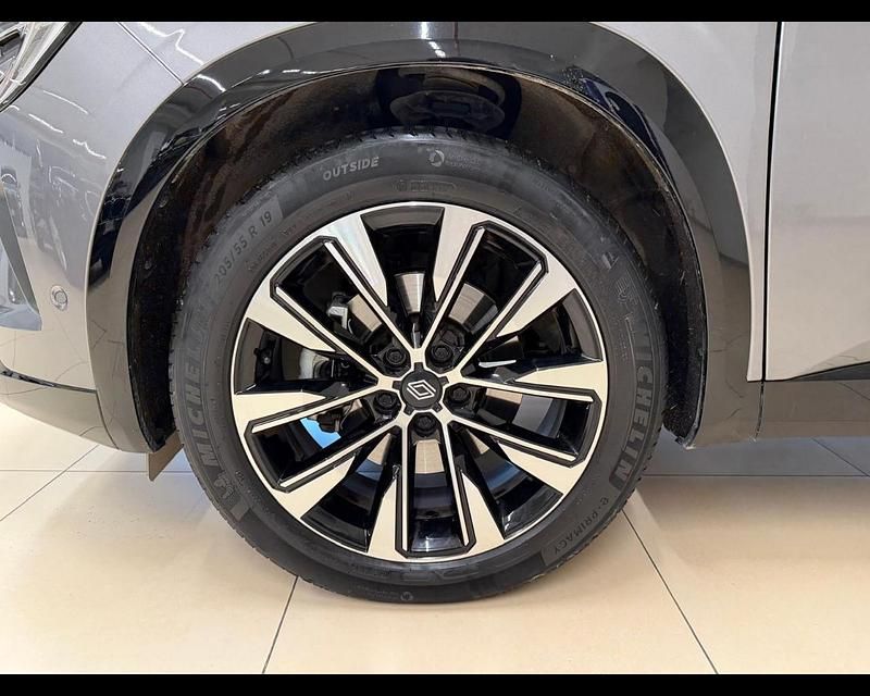 Usata Renault Austral Techno 129 CV (94 kW) 2023 Grigio SUV