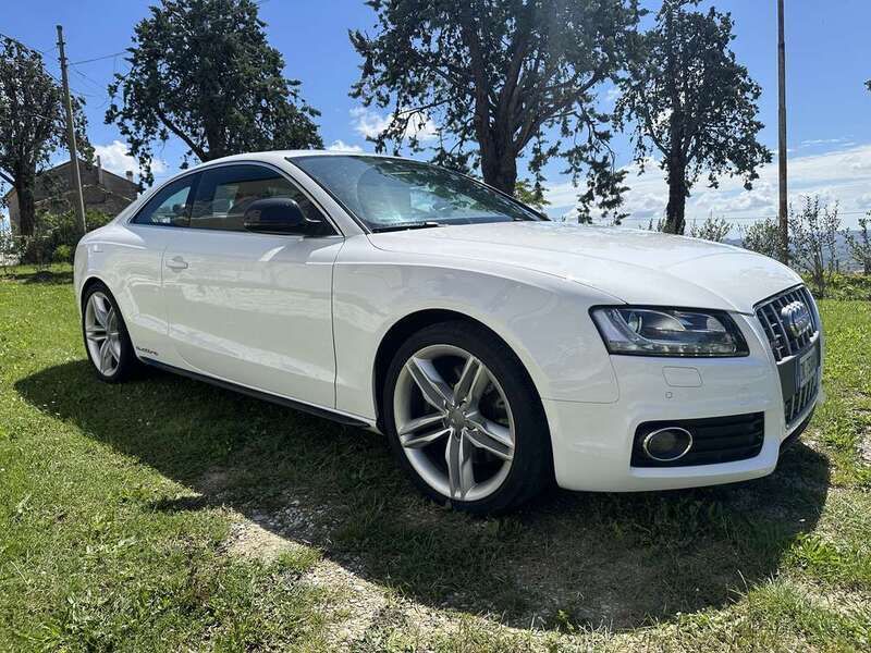 Usata 2008 Audi S5 Ambiente Coupé | 16.500 € (Buon prezzo) - Immagine 1/4