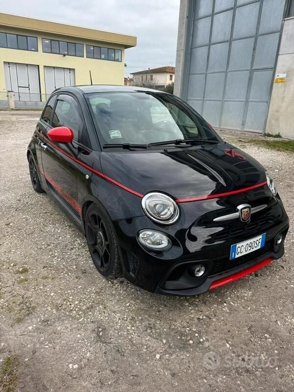 Nero Usata 2020 Abarth 595 Due volumi | 16.000 € (Ottimo prezzo) - Immagine 1/4