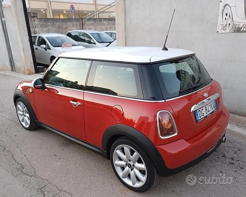 Usata Mini Cooper Chili 120 CV (88 kW) 2007 Rosso Utilitaria