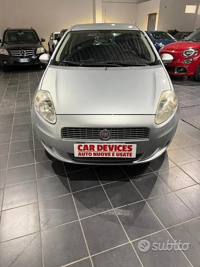 Usata Fiat Grande Punto 77 CV (56 kW) 2010 Utilitaria