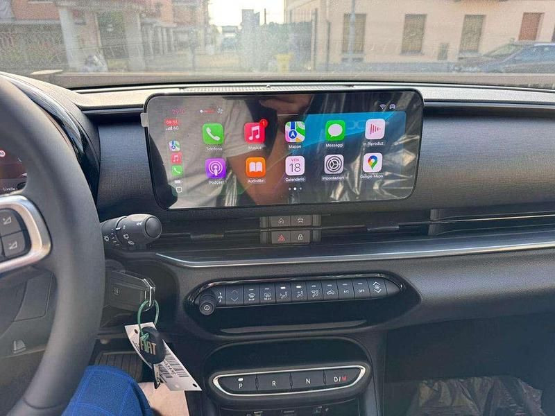 Nuova Fiat 600 Business 110 CV (80 kW) 2025 Verde SUV