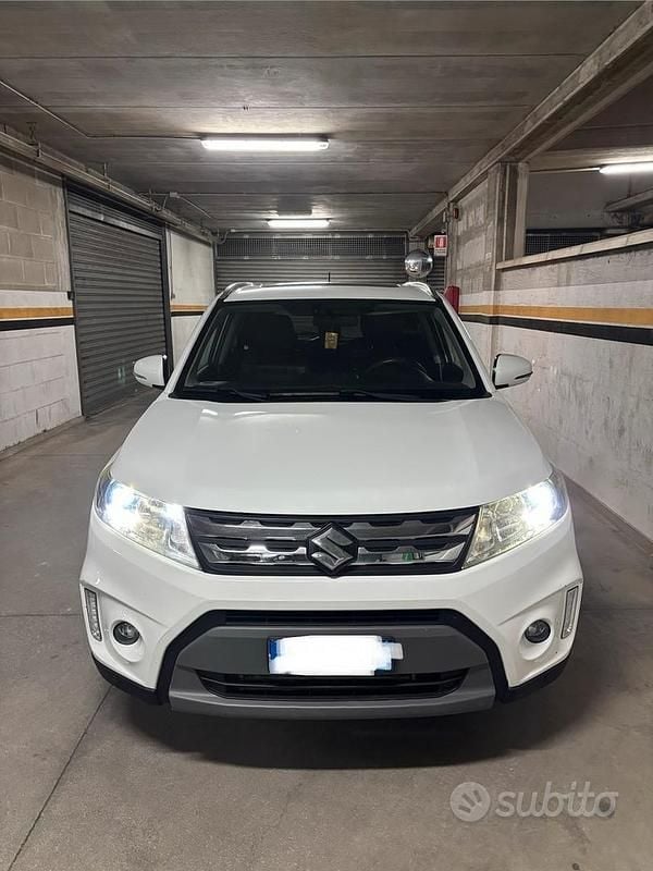 Usata Suzuki Vitara 120 CV (88 kW) 2017 Bianco SUV