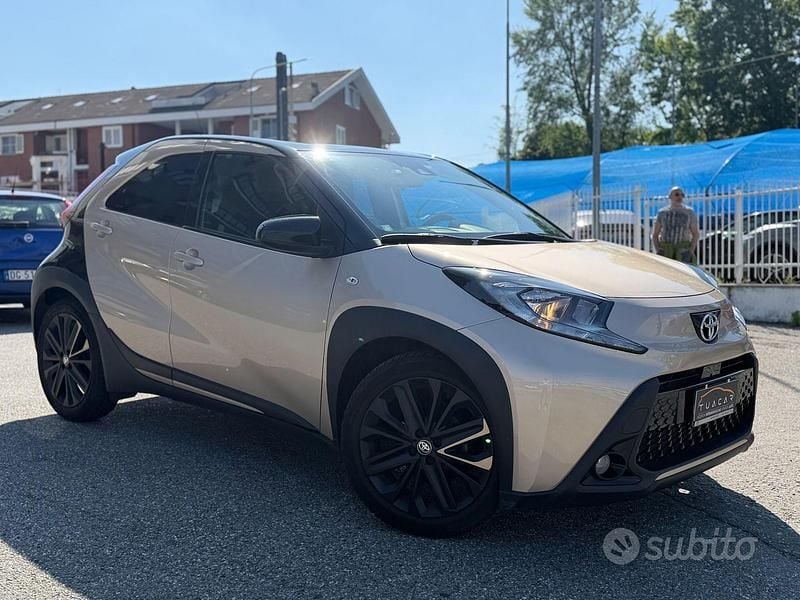 Gebraucht Toyota Aygo X Trend 72 PS (52 kW) 2022 Braun SUV