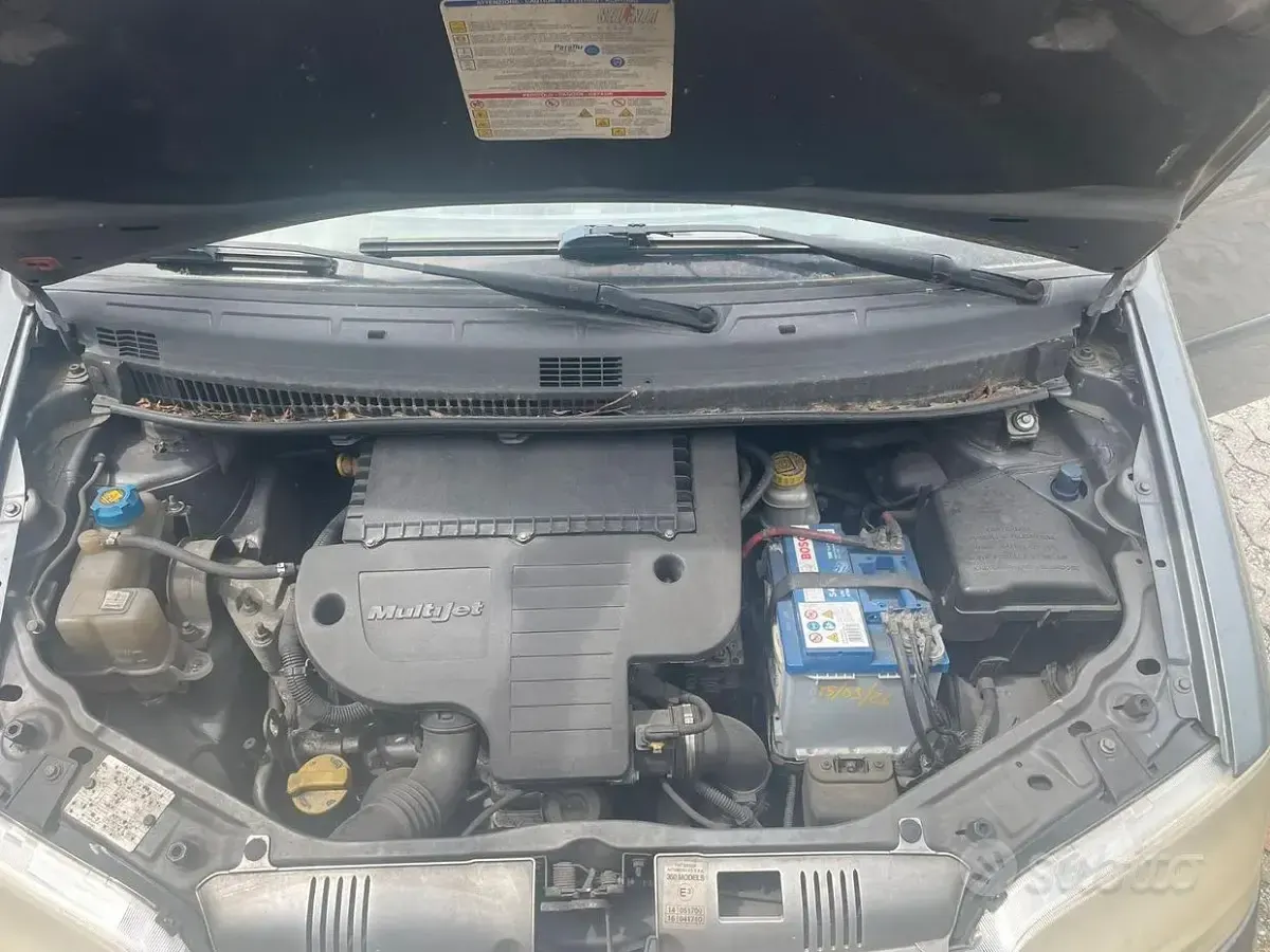 Usata Fiat Idea 90 CV (66 kW) 2007 Grigio Monovolume