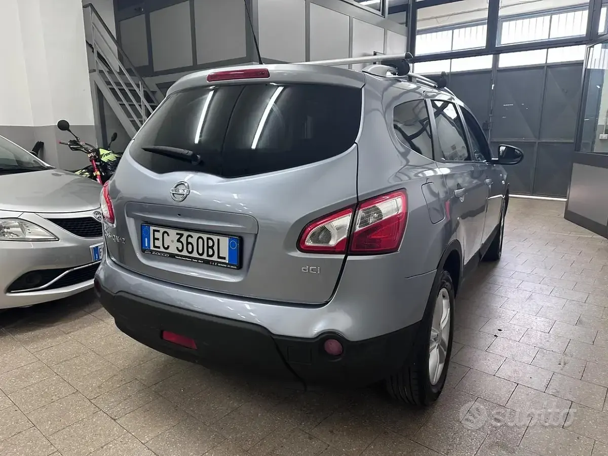 Usata Nissan Qashqai +2 Tekna 150 CV (110 kW) 2011 Blu SUV
