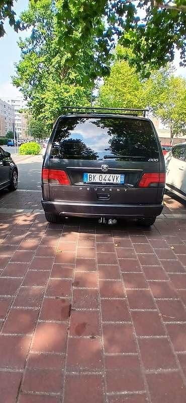 Usata Peugeot 806 Family 109 CV (80 kW) 2000 Monovolume