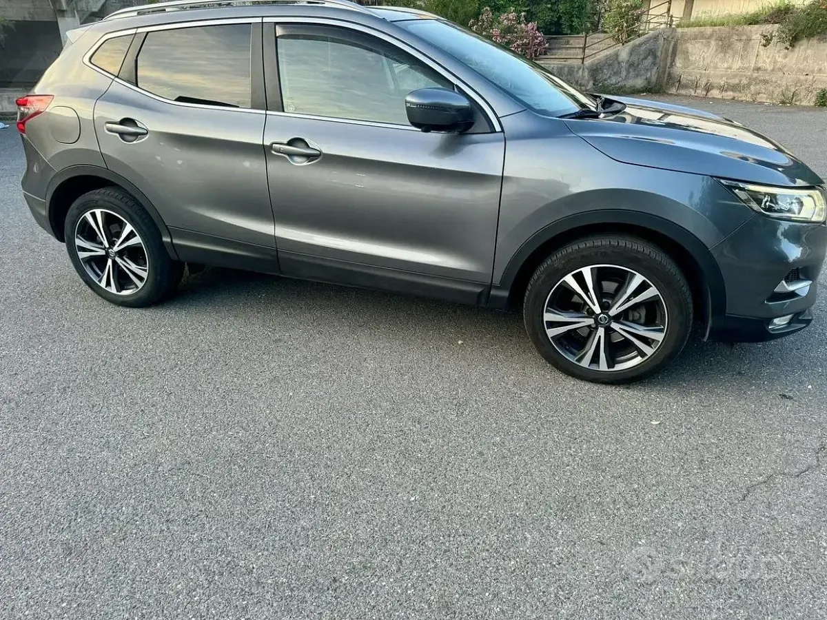 Usata Nissan Qashqai 116 CV (85 kW) 2019 Grigio SUV