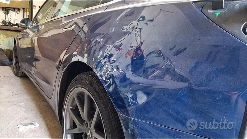Usata Tesla Model 3 366 kW (498 CV) 2019 Blu Berlina