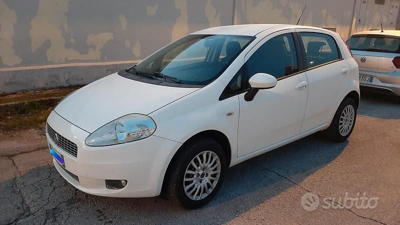 Usata Fiat Grande Punto 2009 Bianco Utilitaria