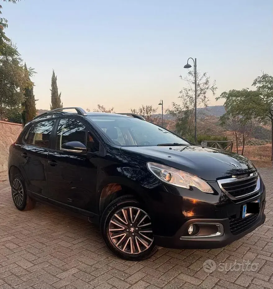 Usata Peugeot 2008 68 CV (50 kW) 2014 Nero SUV