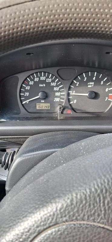 Usata Opel Agila 65 CV (47 kW) 2007 Berlina