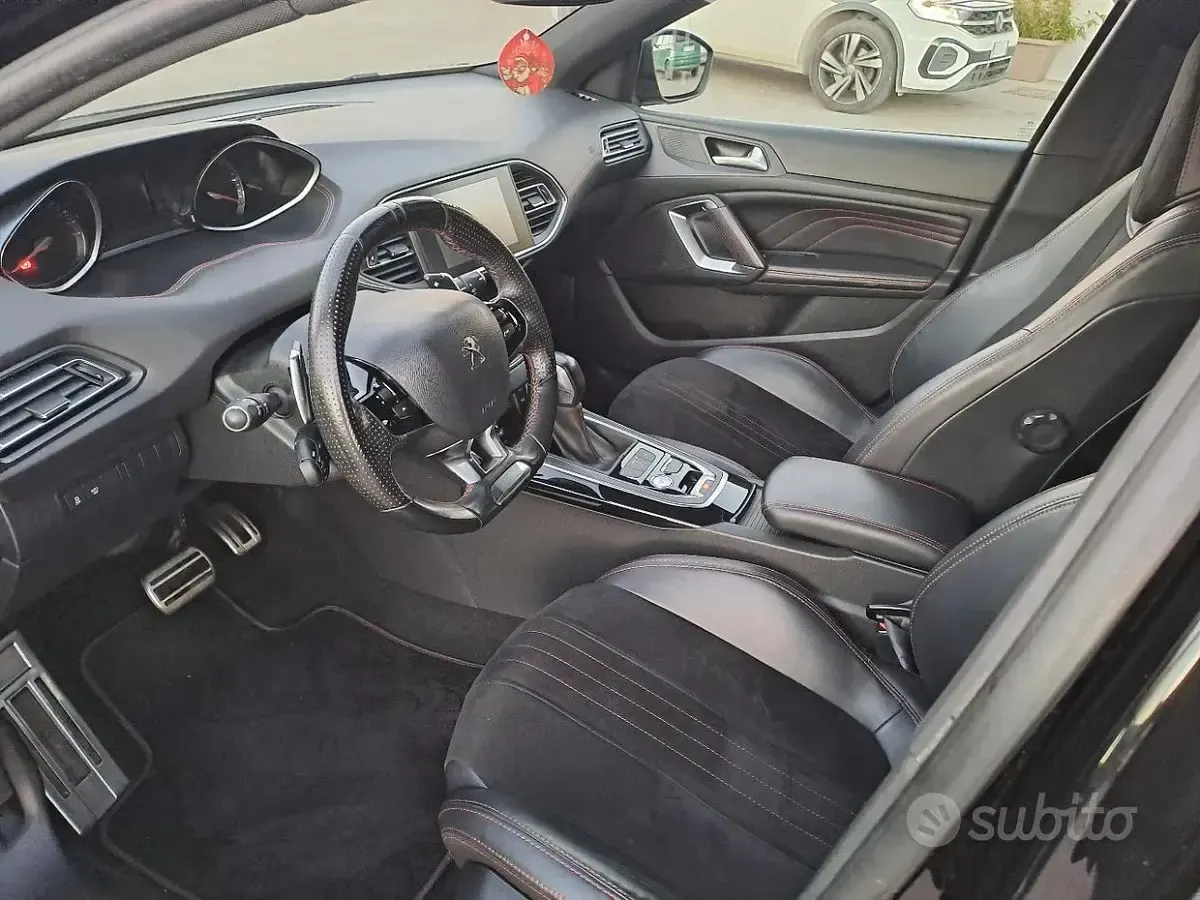 Usata Peugeot 308 GT-line 120 CV (88 kW) 2015 Nero Station wagon