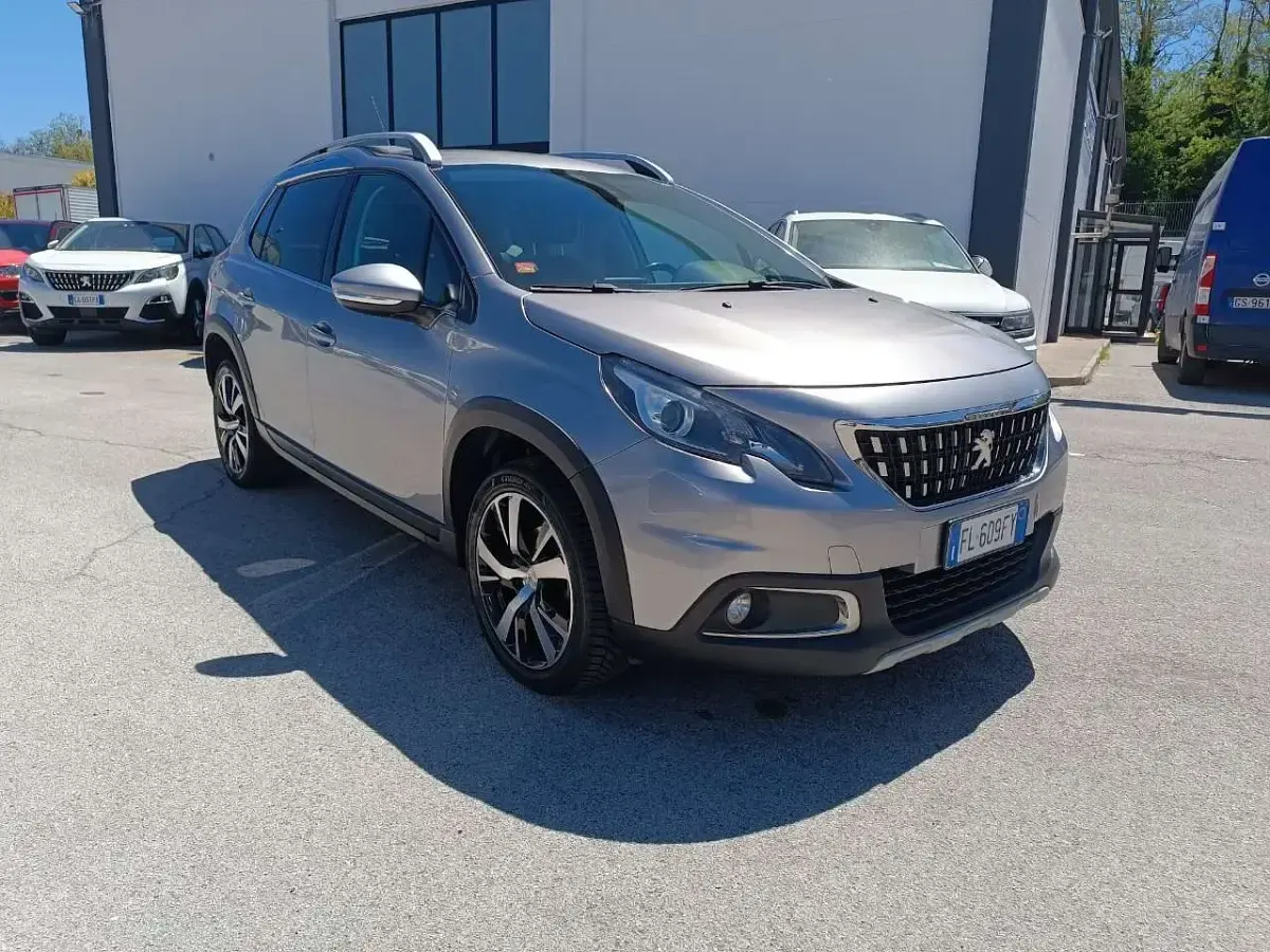 Usata Peugeot 2008 Allure 99 CV (72 kW) 2017 Other SUV