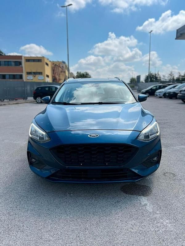 Usata Ford Focus 125 CV (91 kW) 2021 Blu Station wagon