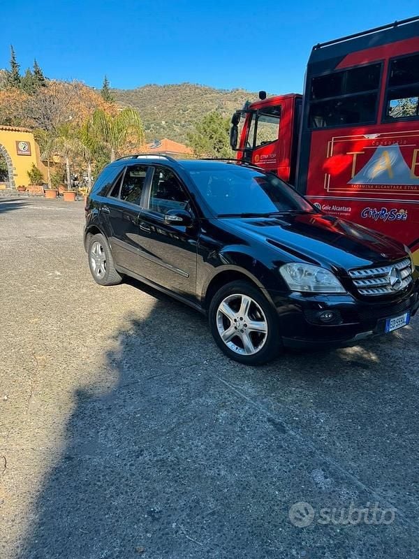 Usata Mercedes ML320 190 CV (139 kW) 2007 Nero SUV