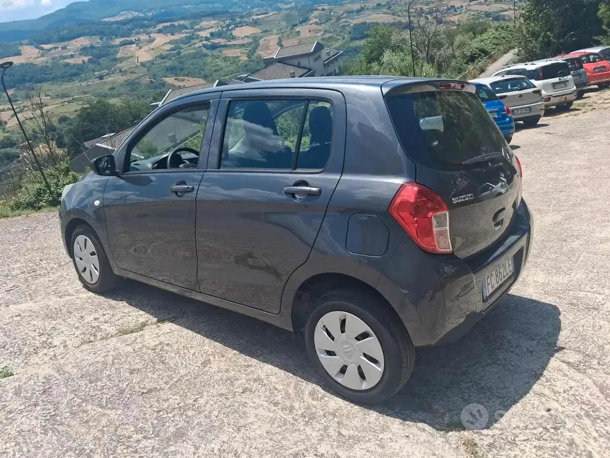 Usata Suzuki Celerio 68 CV (50 kW) 2016 Grigio Utilitaria
