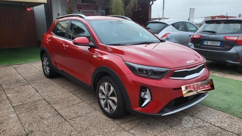 Rosso Usata 2023 Kia Stonic Style SUV | 15.200 € (Ottimo prezzo) - Immagine 1/4