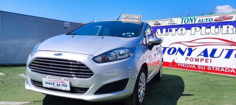 Second-hand Ford Fiesta Business Edition 70 CP (51 kW) 2017 Gri Hatchback