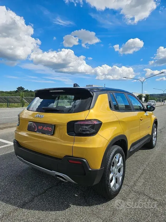 Usata Jeep Avenger Altitude 101 CV (74 kW) 2023 Giallo SUV